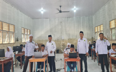 Kakankemenag Aceh Tamiang Lakukan Monitoring dan Evaluasi Pelaksanaan TKA di MTsN 1 Aceh Tamiang